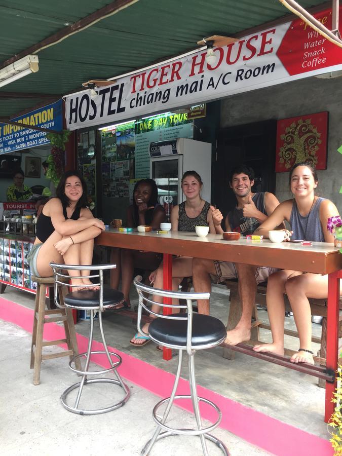 Tiger House Hostel (Adults Only) Chiang Mai Dış mekan fotoğraf