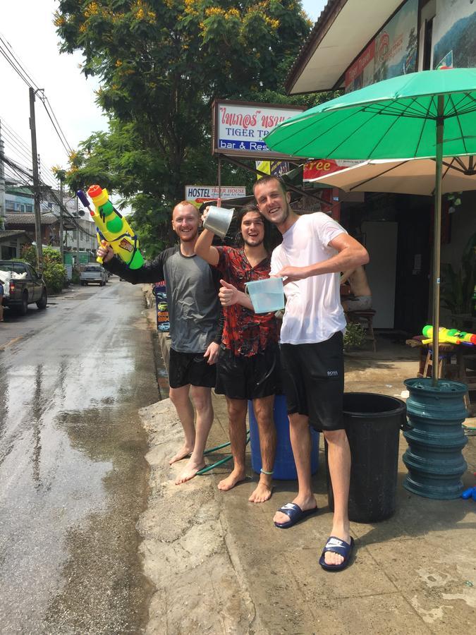 Tiger House Hostel (Adults Only) Chiang Mai Dış mekan fotoğraf