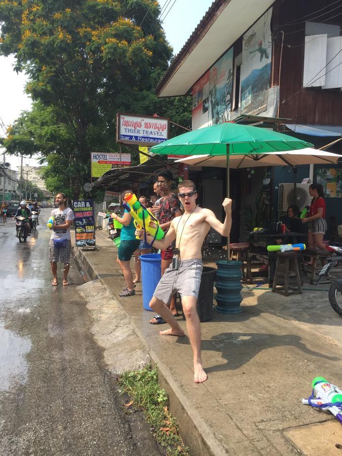 Tiger House Hostel (Adults Only) Chiang Mai Dış mekan fotoğraf