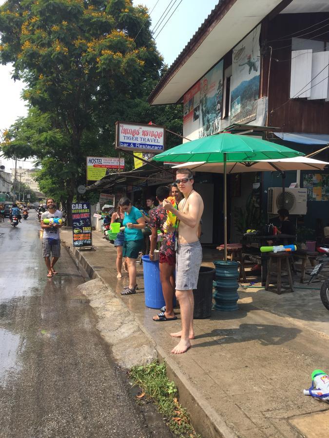 Tiger House Hostel (Adults Only) Chiang Mai Dış mekan fotoğraf