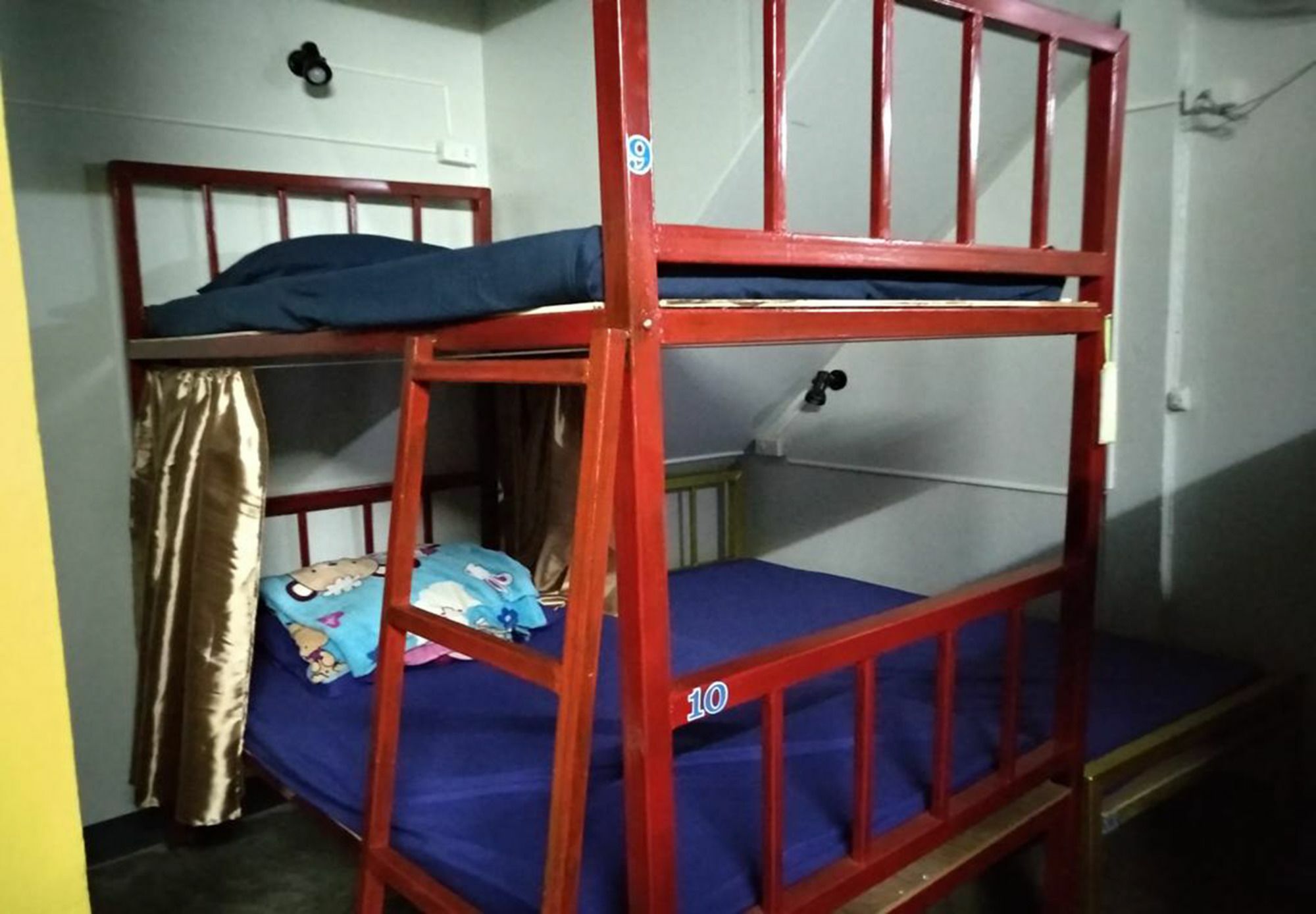 Tiger House Hostel (Adults Only) Chiang Mai Dış mekan fotoğraf